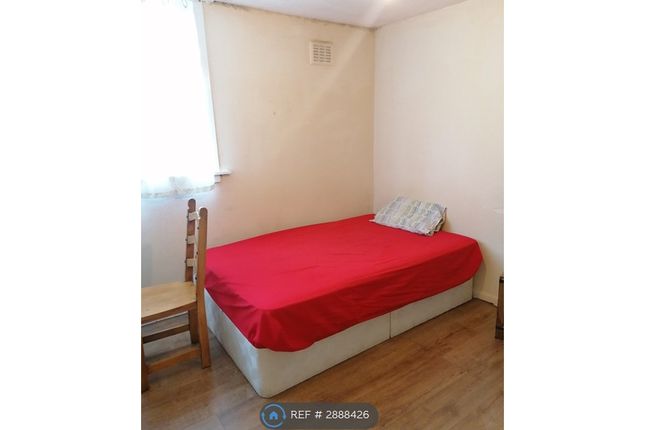 1-bed flat on Calder View, Edinburgh, £630/mo