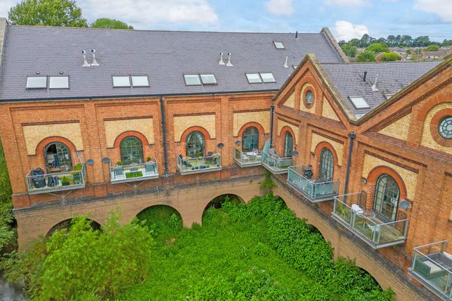 Town house for sale in Old Road Worcester, Worcestershire