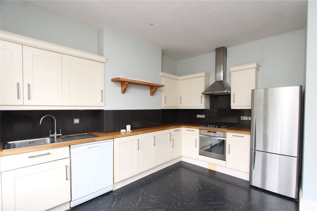 Thumbnail Flat to rent in Woodland Gardens, London