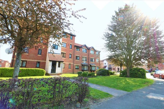 1-bed flat on 228, Magpie Close, Enfield, £219,950