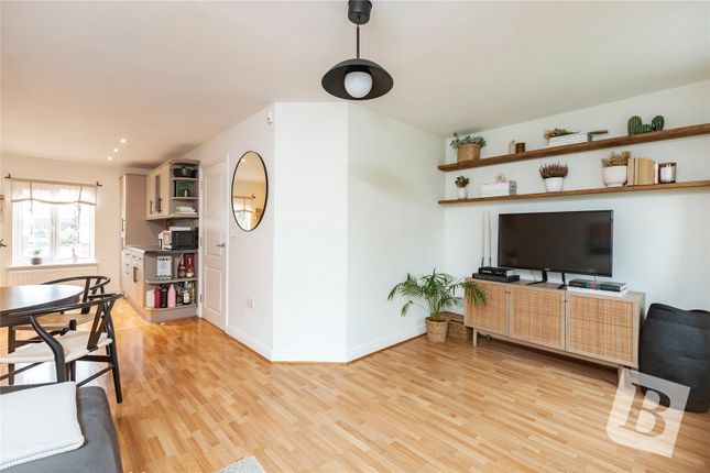 8, Branfill Road, Upminster photo 4