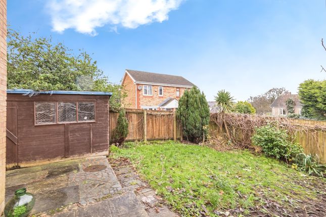 37, Horse Bank Drive, Huddersfield photo 4