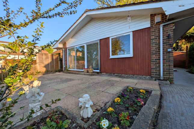 10, Broom Wood Way, Farnham photo 4