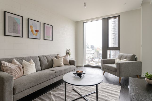 Flat 0809 Damac Tower, 67, Bondway, Nine Elms photo 2