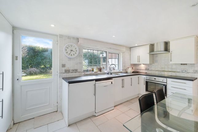 Bedford Lodge, Clinton Hill, Lingfield photo 4