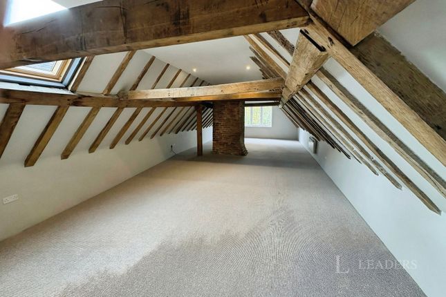 Flat 3, The Willows, The Street, Horsham photo 4