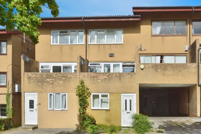 26, Marigold Place, Milton Keynes photo 3