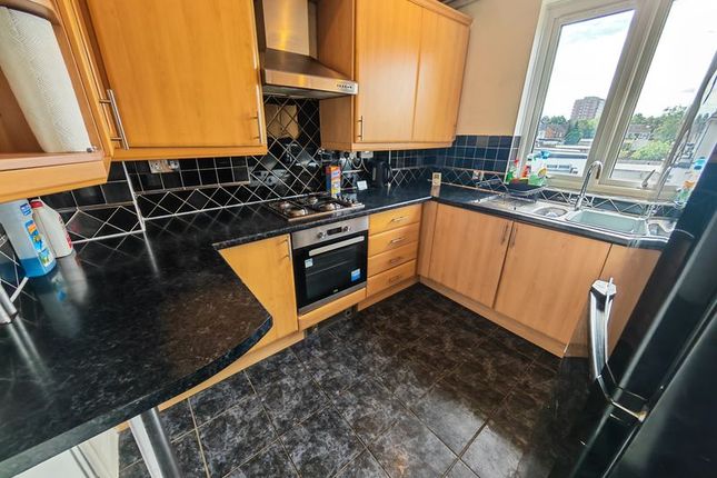 15a, Hughenden Gardens, Northolt photo 3