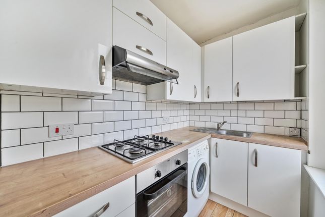 Flat C, 23, Wood Vale, London photo 2