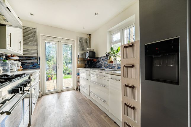 43, Montague Road, Slough photo 3