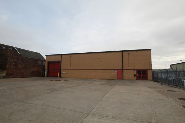Industrial to let in West Dock Avenue, Hull, East Yorkshire