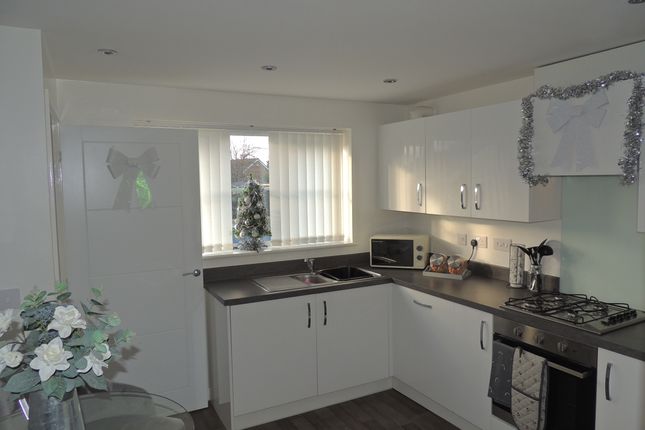 12, Garratt Way , Thorne  photo 2