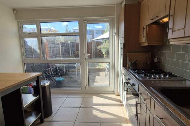 72, Gordon Road, London photo 3
