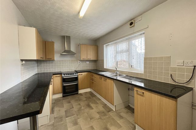 22, Flore Close, Cambridgeshire photo 3
