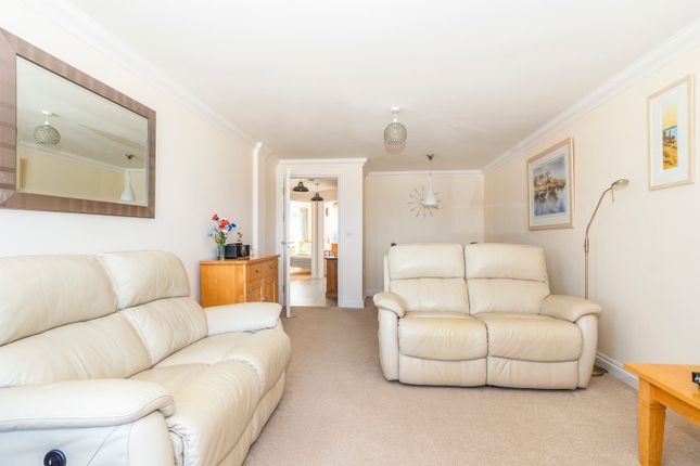 18, Compass Point, Carbis Bay photo 3