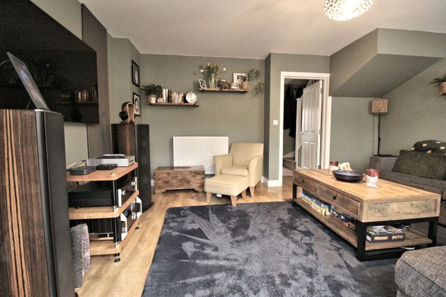 10, Yew Tree Close, Sandy photo 4
