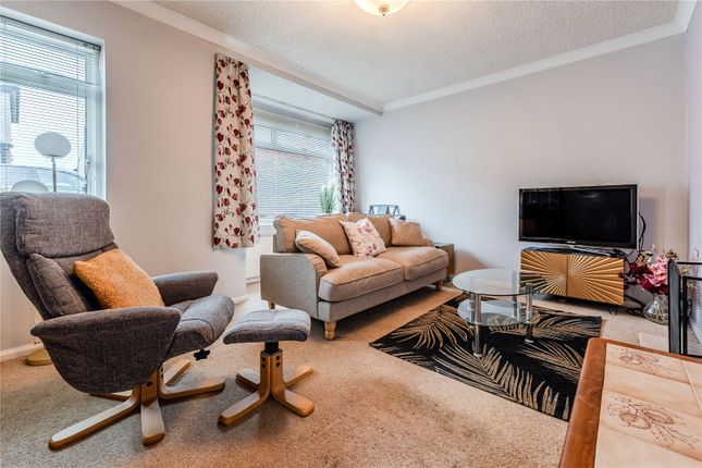 29, Oakridge Avenue, Ilkley photo 2