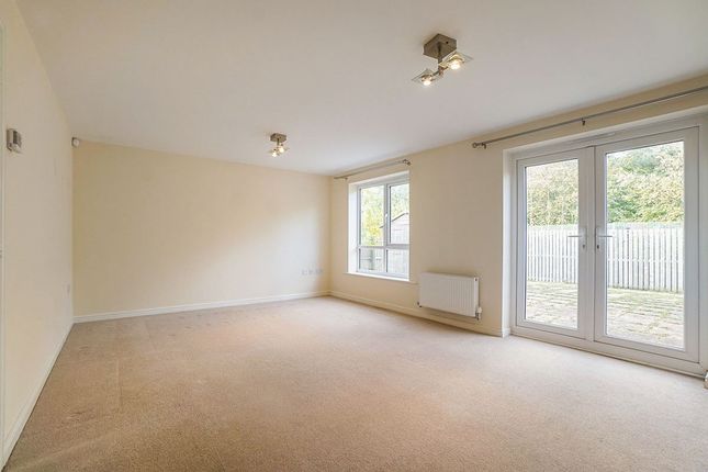 46, Metcombe Way, Greater Manchester photo 4