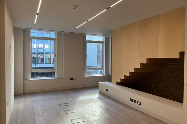 Office to let in Notting Hill Gate, London