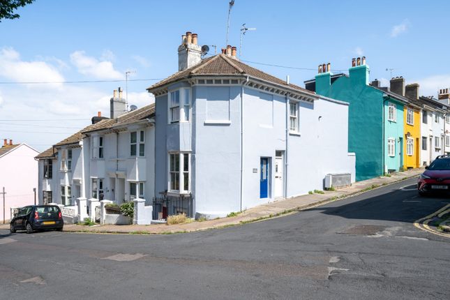 1-bed flat on Ground Floor Flat, 27 Albion Hill, East Sussex, £245,000