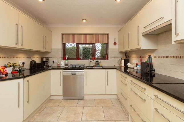 Detached house for sale in Queens Avenue, Broadstairs
