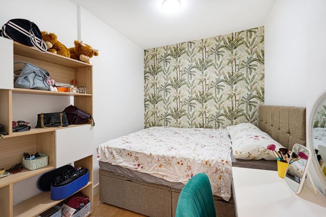 Flat 6, 30, Lower Addison Gardens, London photo 4