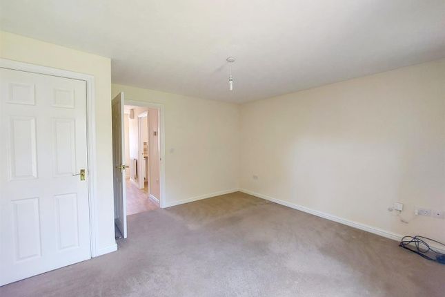 11, Heol Banc Y Felin, Swansea photo 3