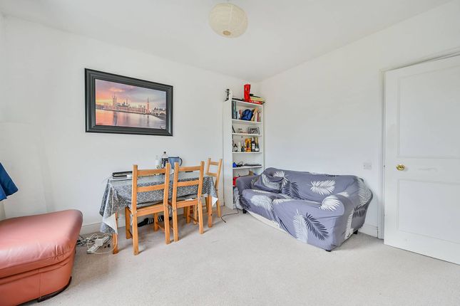 Thumbnail Flat to rent in Myrtle Road, Acton, London
