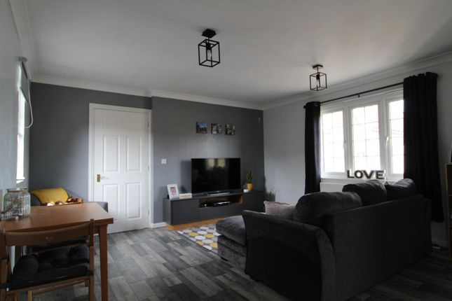 Property to rent in Parker Close, Eynesbury, St. Neots, Cambridgeshire