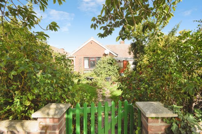 2-bed bungalow on 67, Fourth Avenue, Essex, £375,000