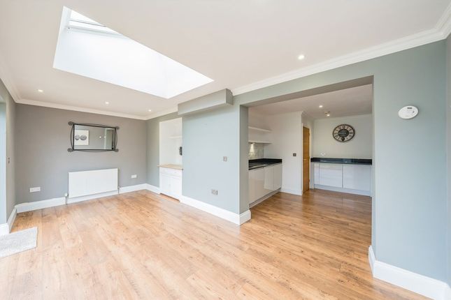 Glebe Side, Twickenham photo 2
