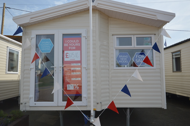 2 Bed Property For Sale In Faversham Road Seasalter Whitstable