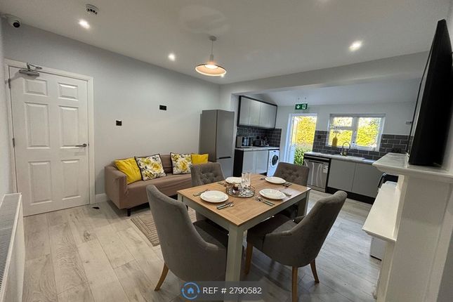 Crichton Road, Carshalton photo 2