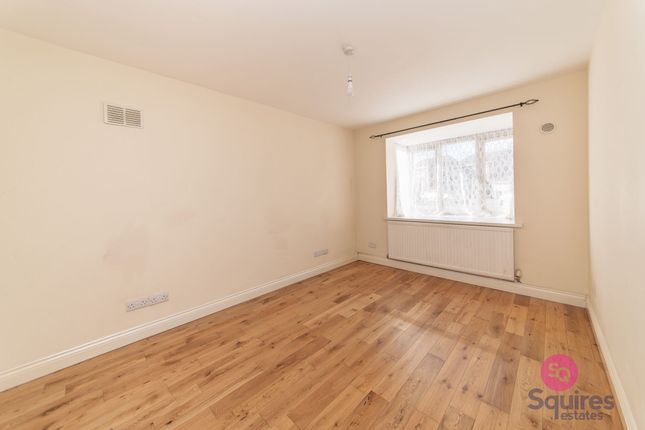 172 Poplar Grove, London photo 3