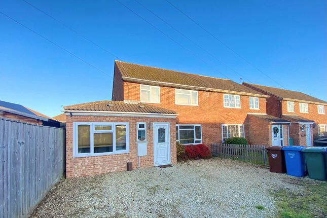 Thumbnail Semi-detached house to rent in Beech Crescent, Kidlington