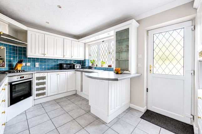 12, Downs View, Holybourne photo 3