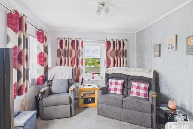 2, Sunnyhill Road, Cinderford photo 2