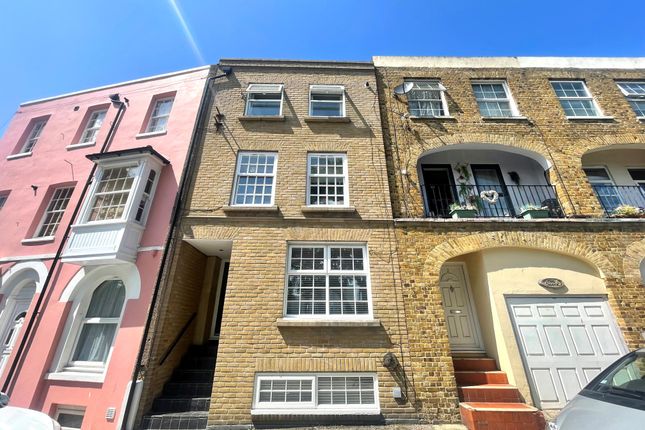 2-bed house on 1, Ramsgate, £1,100/mo