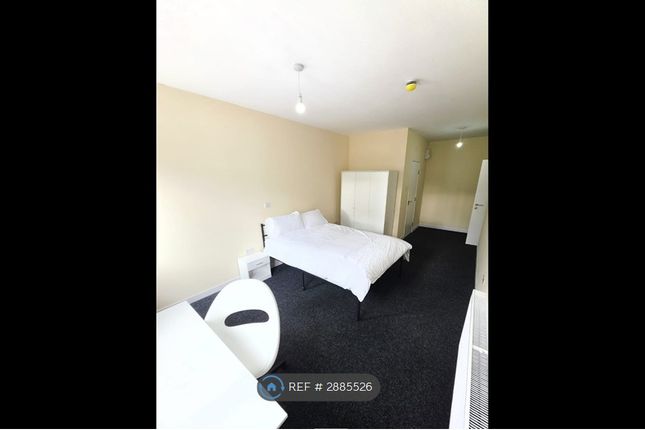 Park Lane, Gateshead photo 5