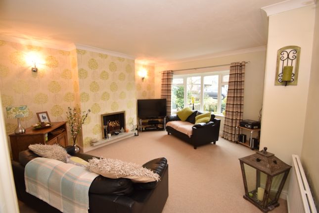 Westlands Drive Allerton Bd15 3 Bedroom Semi Detached House For
