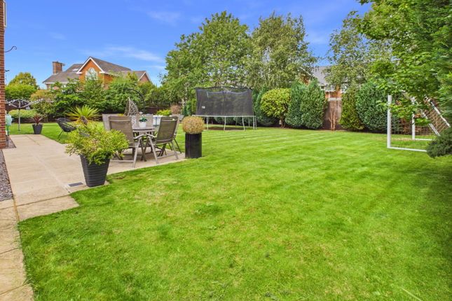 2, Hampstead Drive, Crewe photo 2