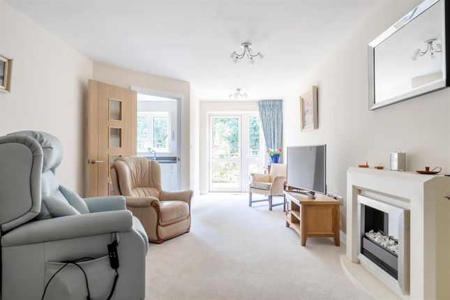 4 Shackleton Place, Bath Road, Devizes photo 3