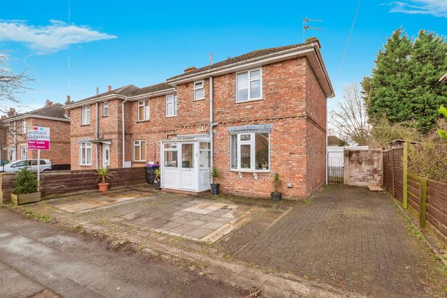 Semi-detached house for sale in Dysart Road, Grantham