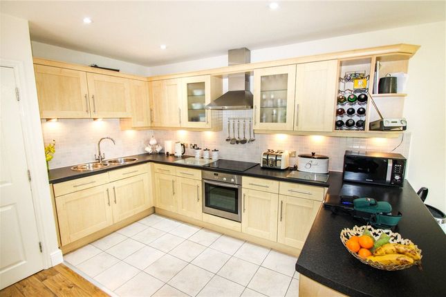 7, Woodland Court, Wetherby photo 3