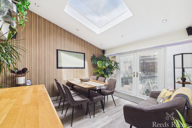 88, Medina Road, East Yorkshire photo 3