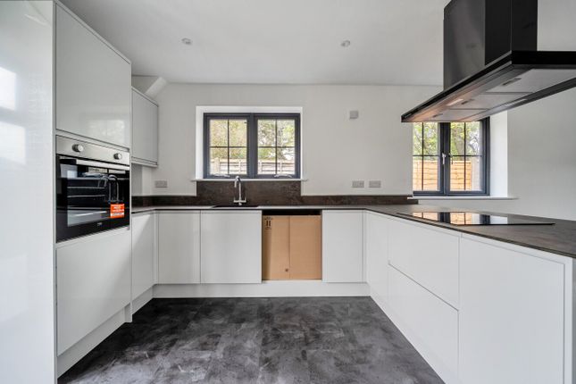 7A,, Eastfield Close, West Sussex photo 3