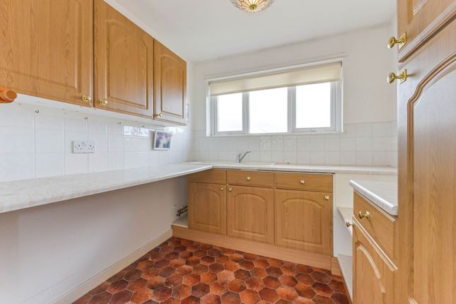 14, Green Court, Chichester photo 3
