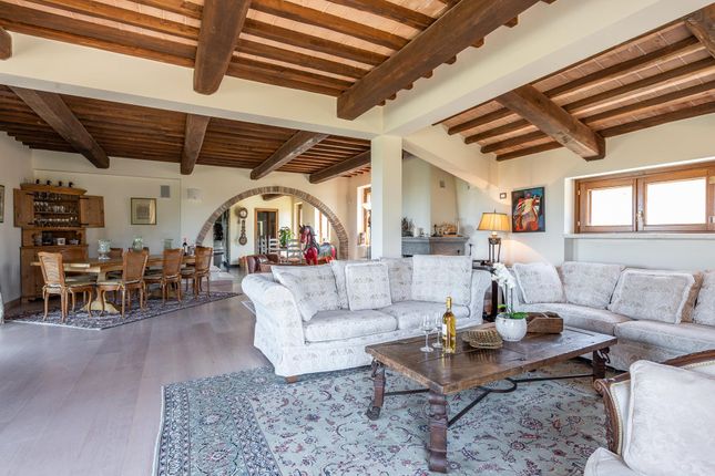 Farmhouse for sale in Capalbio, Grosseto, Tuscany, Italy