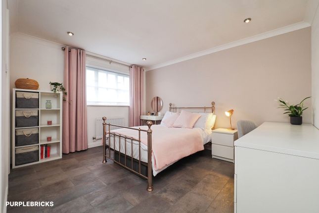 1, Woodthorpe Gardens, Woodthorpe, Nottingham photo 4
