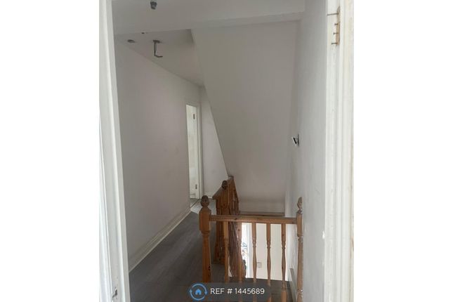 Thumbnail Semi-detached house to rent in Poplar Place, Bristol